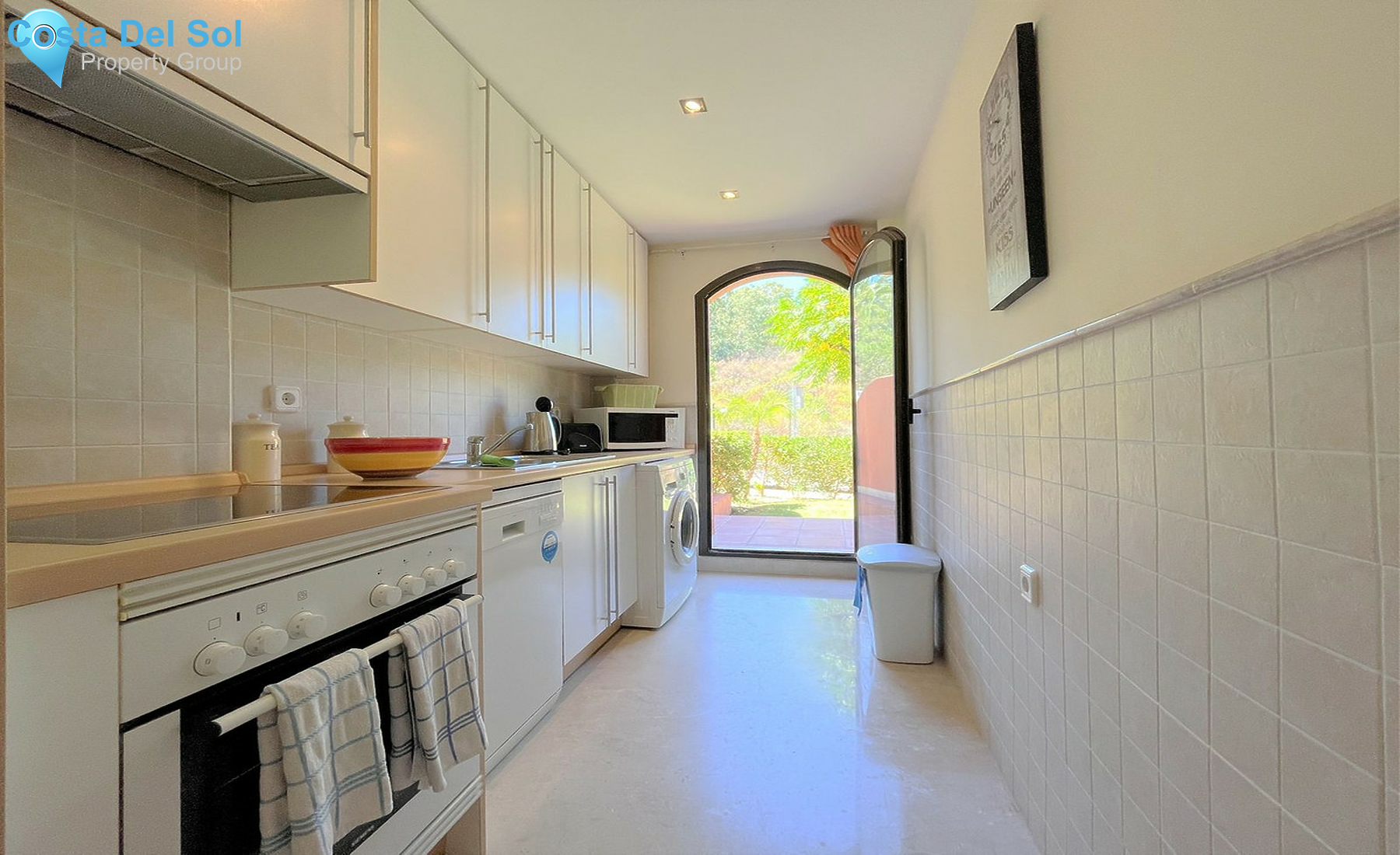 Ground Floor Apartment in Estepona-1412068