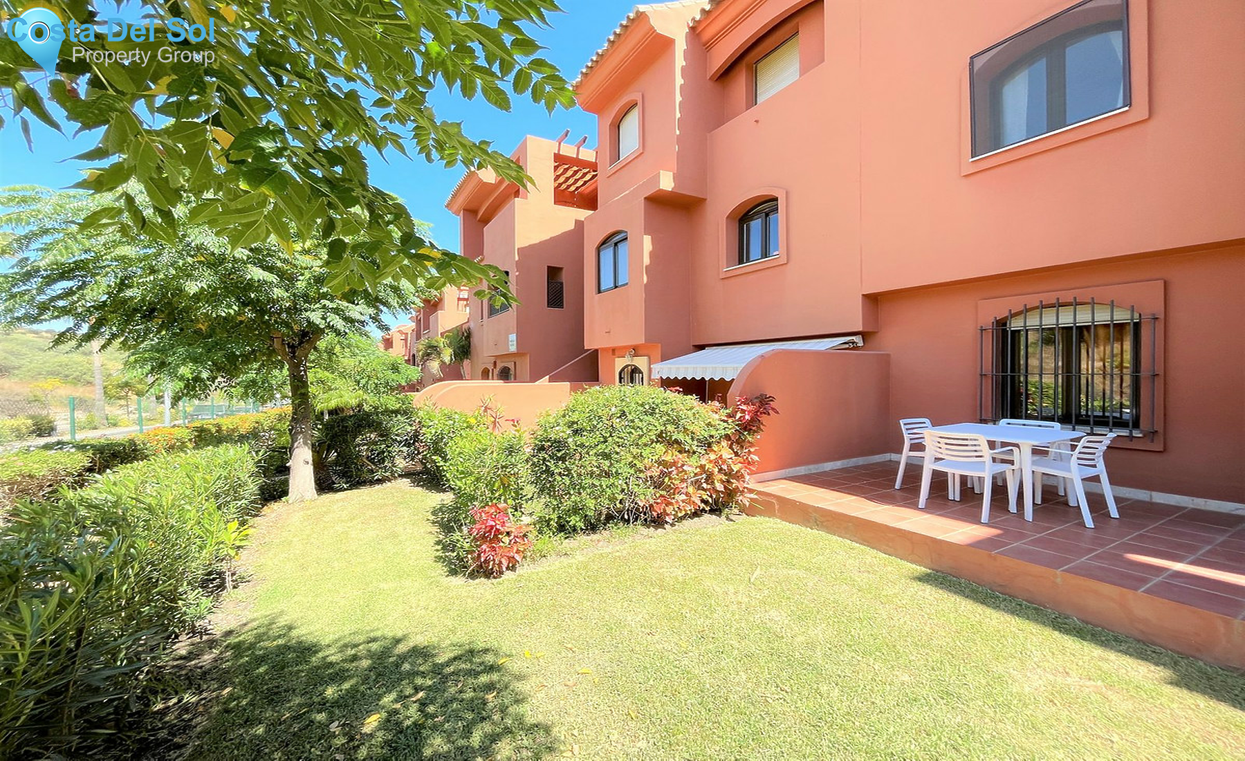 Ground Floor Apartment in Estepona-1412070