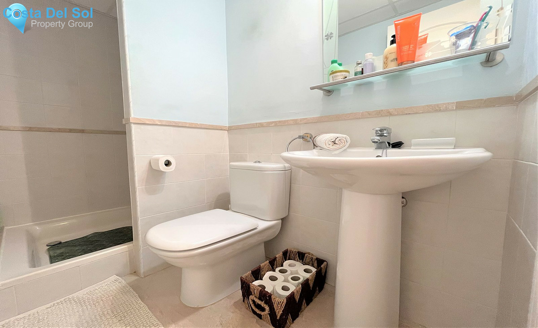 Ground Floor Apartment in Estepona-1412075