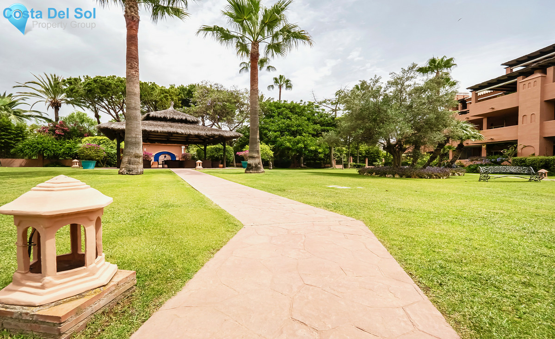 Ground Floor Apartment in Estepona-1416745