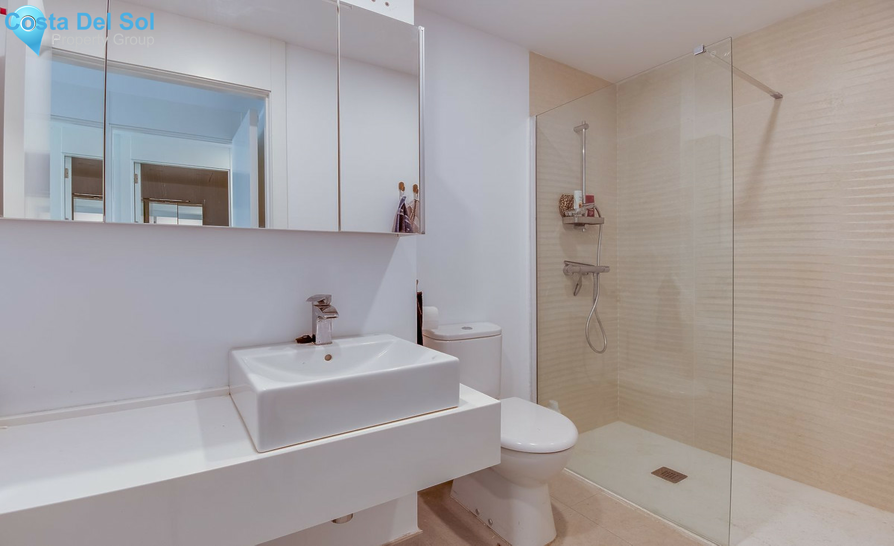 Ground Floor Apartment in Estepona-1434919