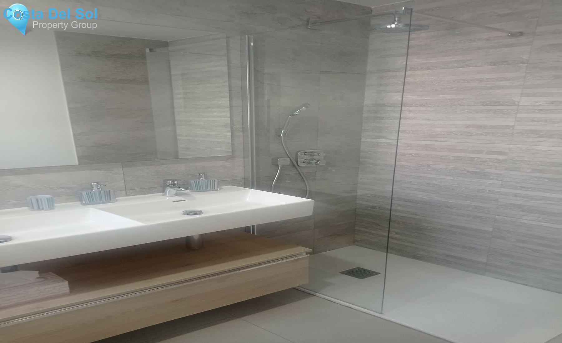 Ground Floor Apartment in Estepona-1459007