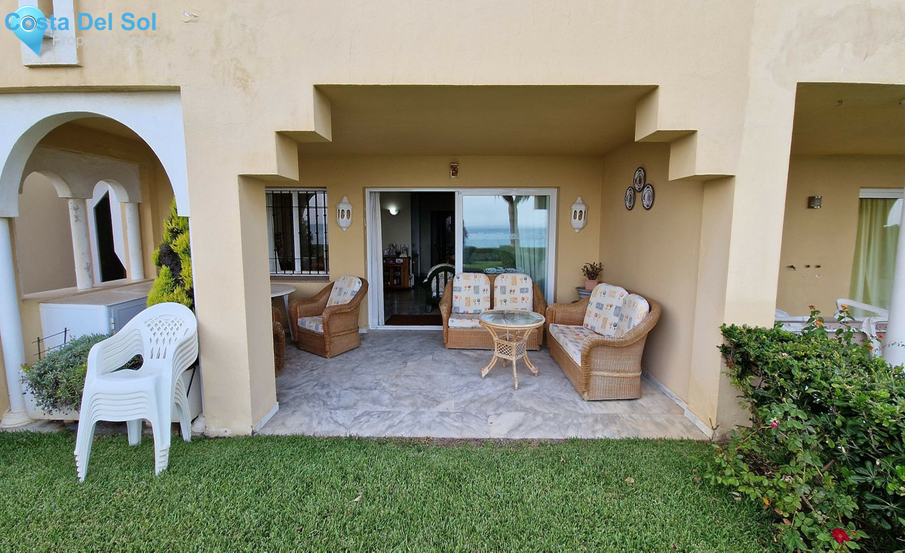 Ground Floor Apartment in Estepona-1459757