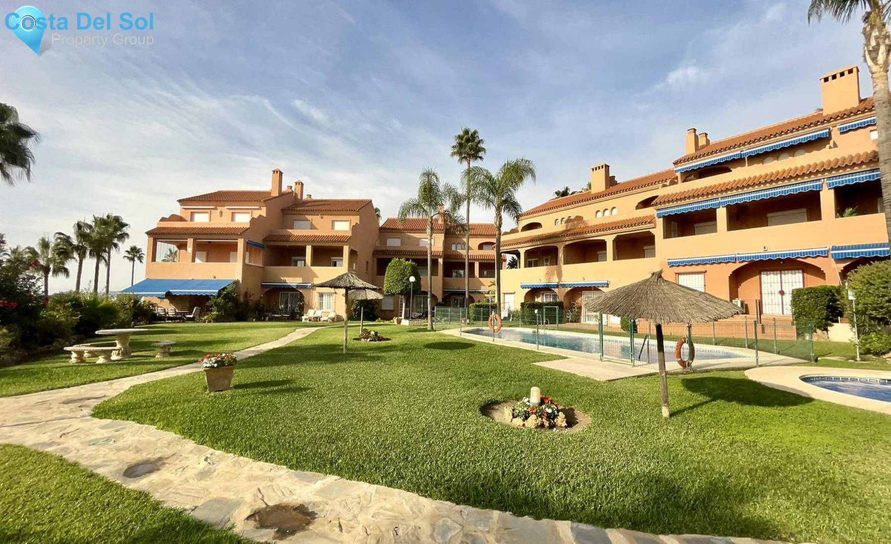 Ground Floor Apartment in Estepona-1508794