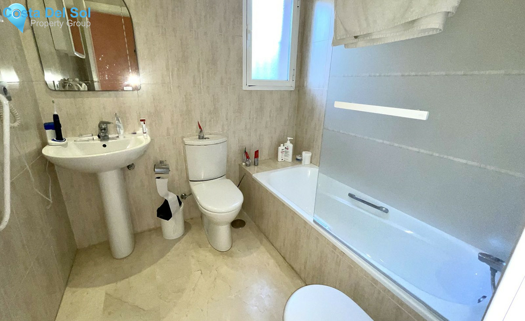 Ground Floor Apartment in Estepona-1508801