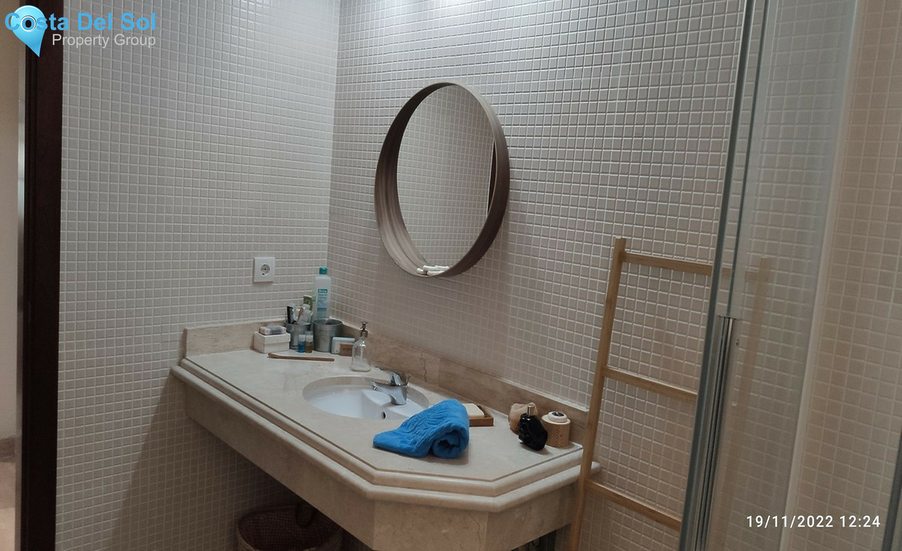 Ground Floor Apartment in Estepona-1541910