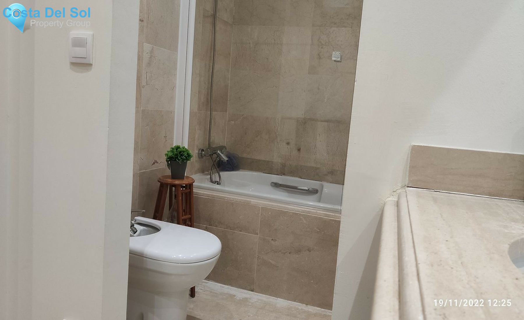 Ground Floor Apartment in Estepona-1541911