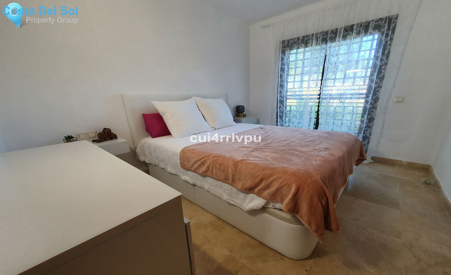Ground Floor Apartment in Estepona-709339