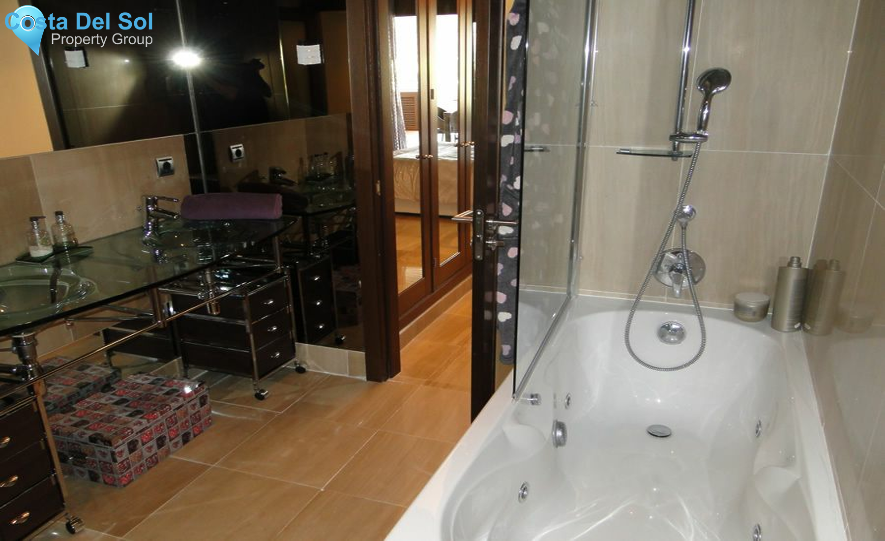 Ground Floor Apartment in Estepona-1126026