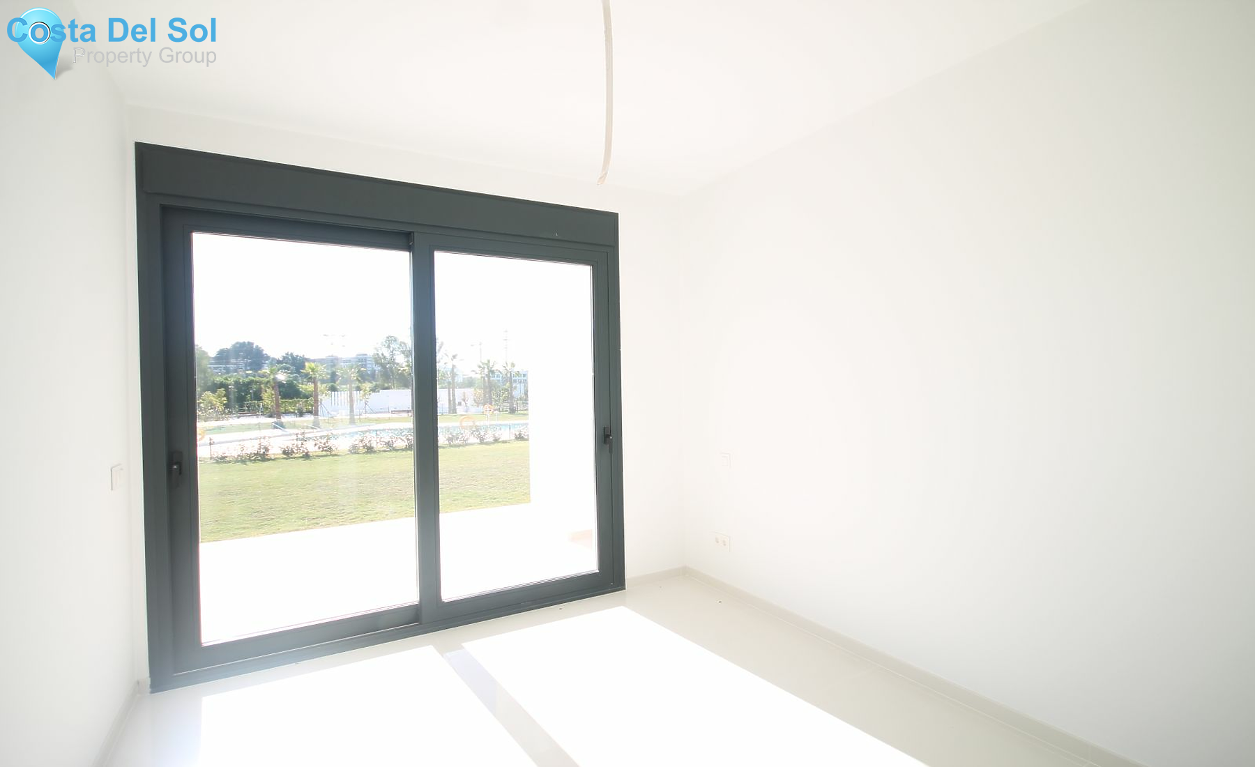 Ground Floor Apartment in Estepona-1127247