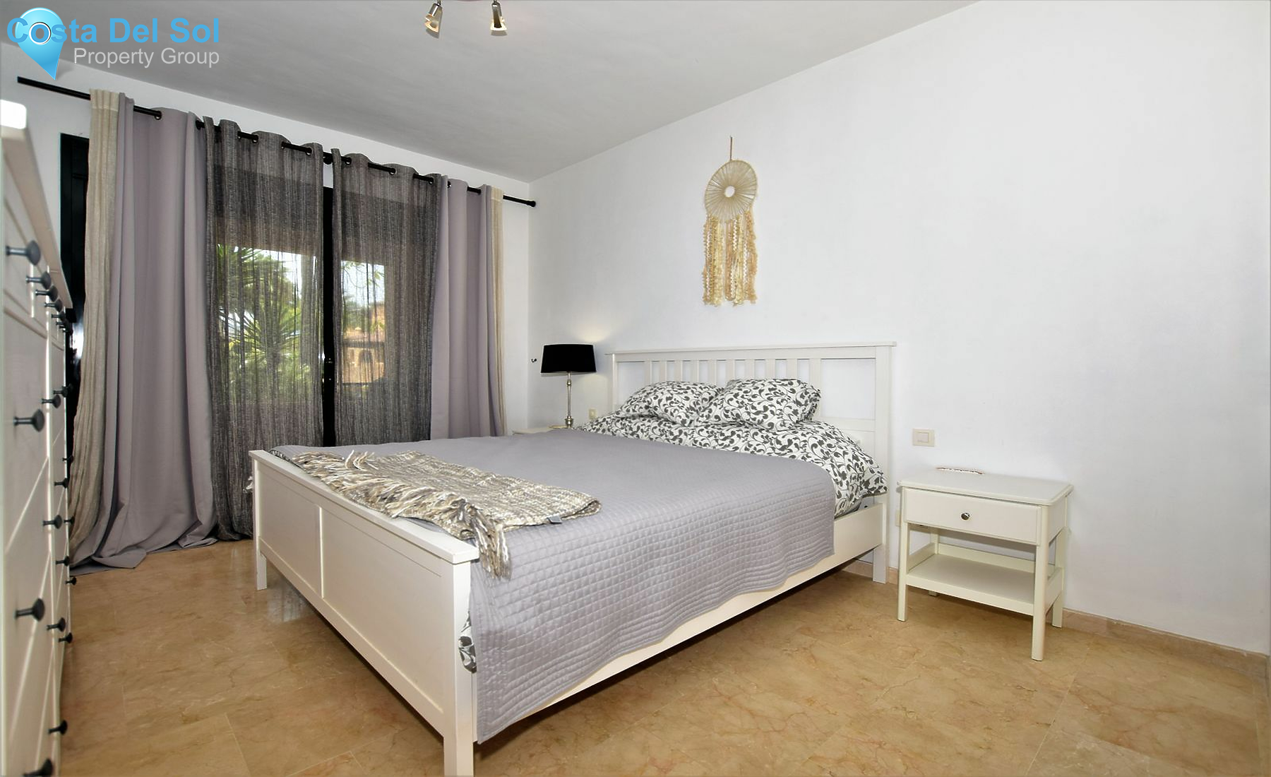 Ground Floor Apartment in Estepona-1137810