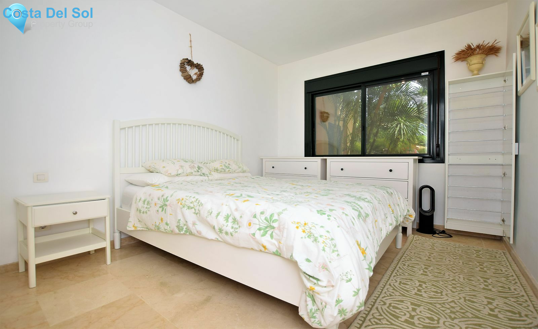 Ground Floor Apartment in Estepona-1137812