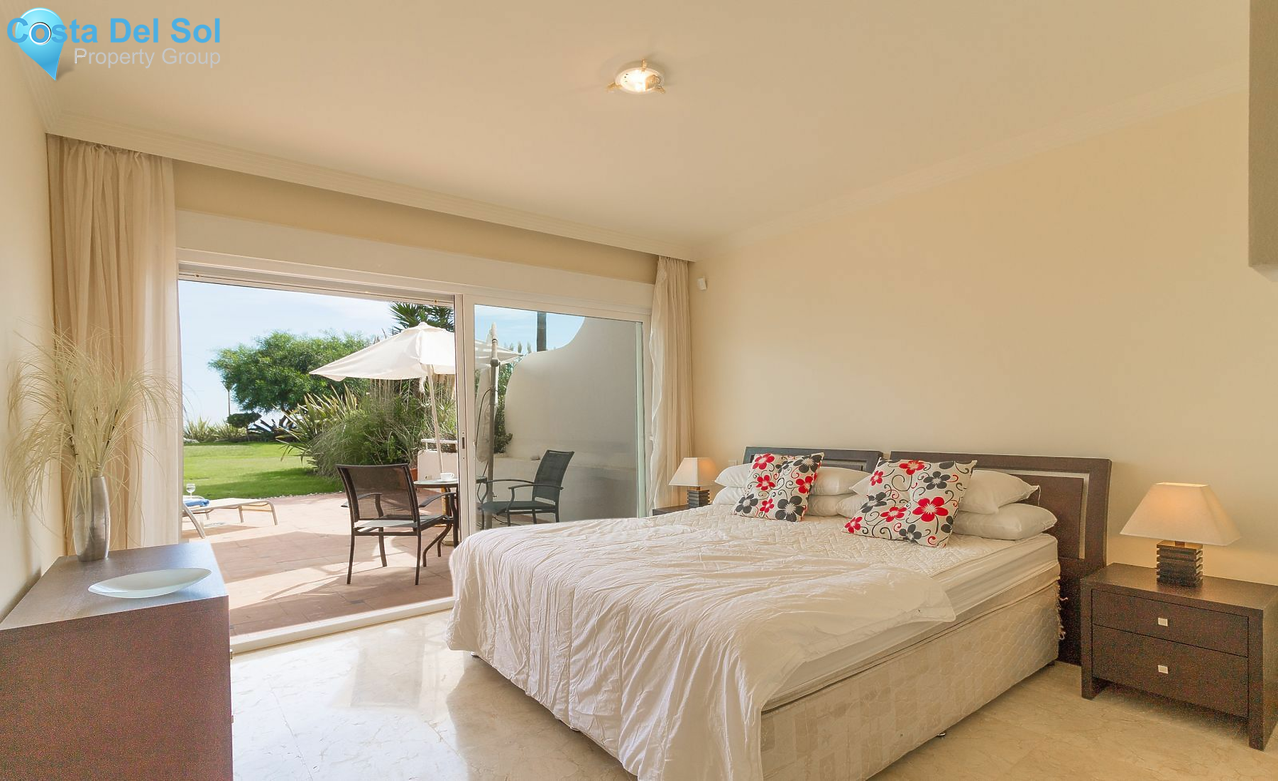 Ground Floor Apartment in Estepona-1143376