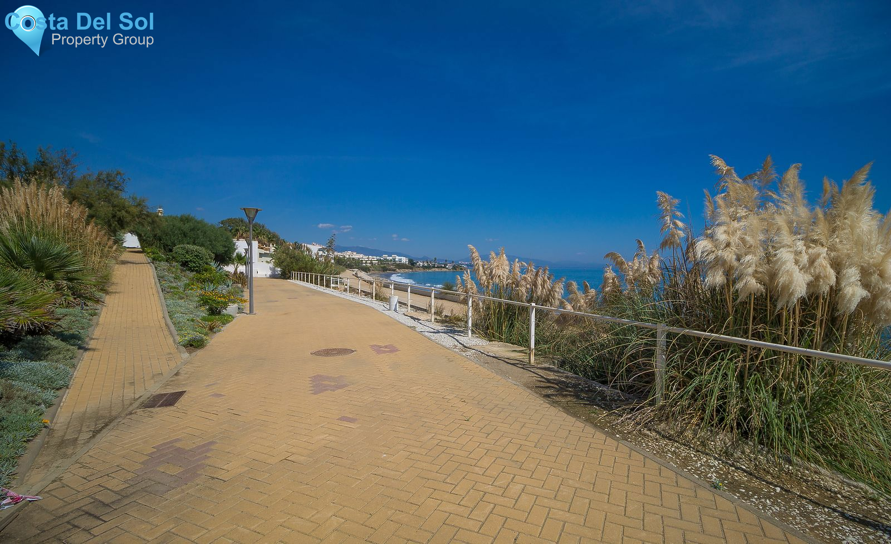 Ground Floor Apartment in Estepona-1143383