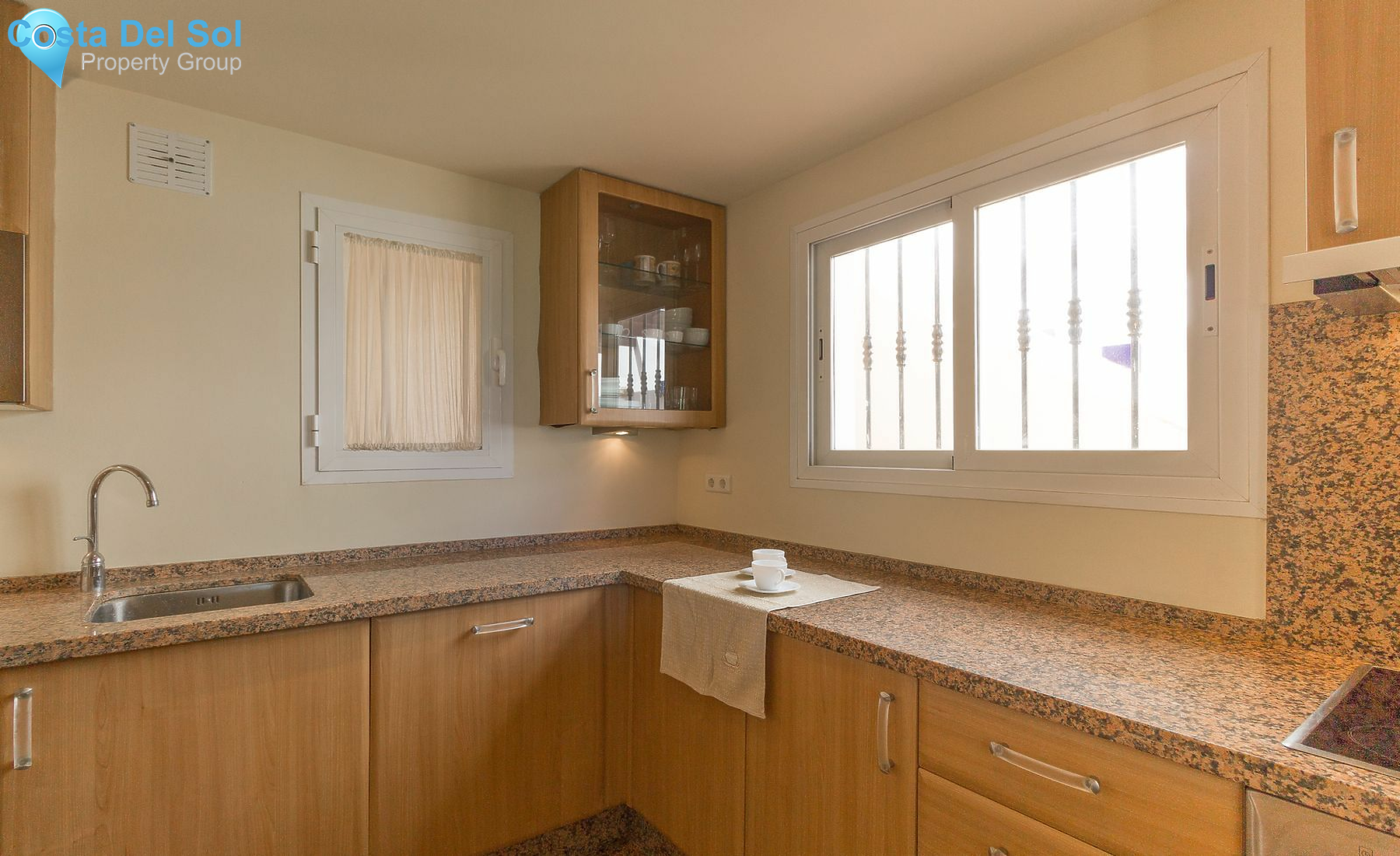 Ground Floor Apartment in Estepona-1143371