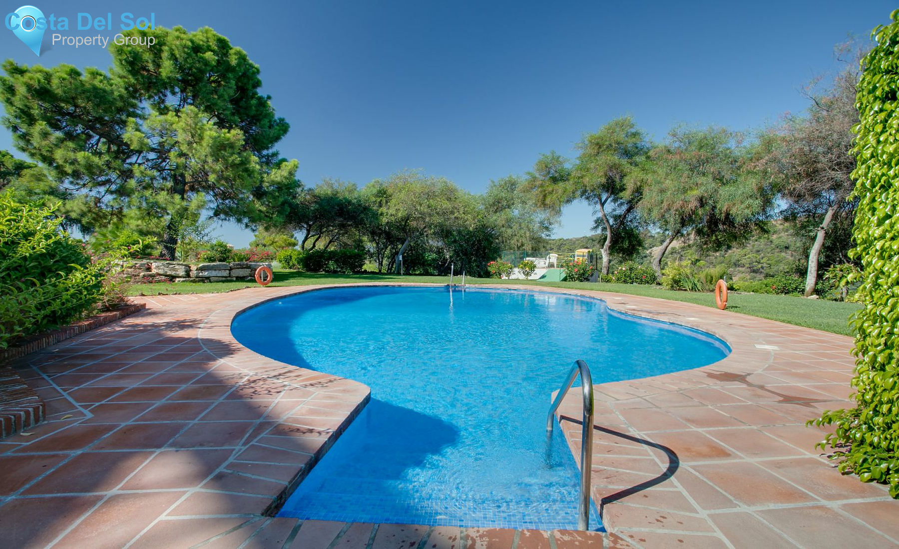 Ground Floor Apartment in Estepona-1153829