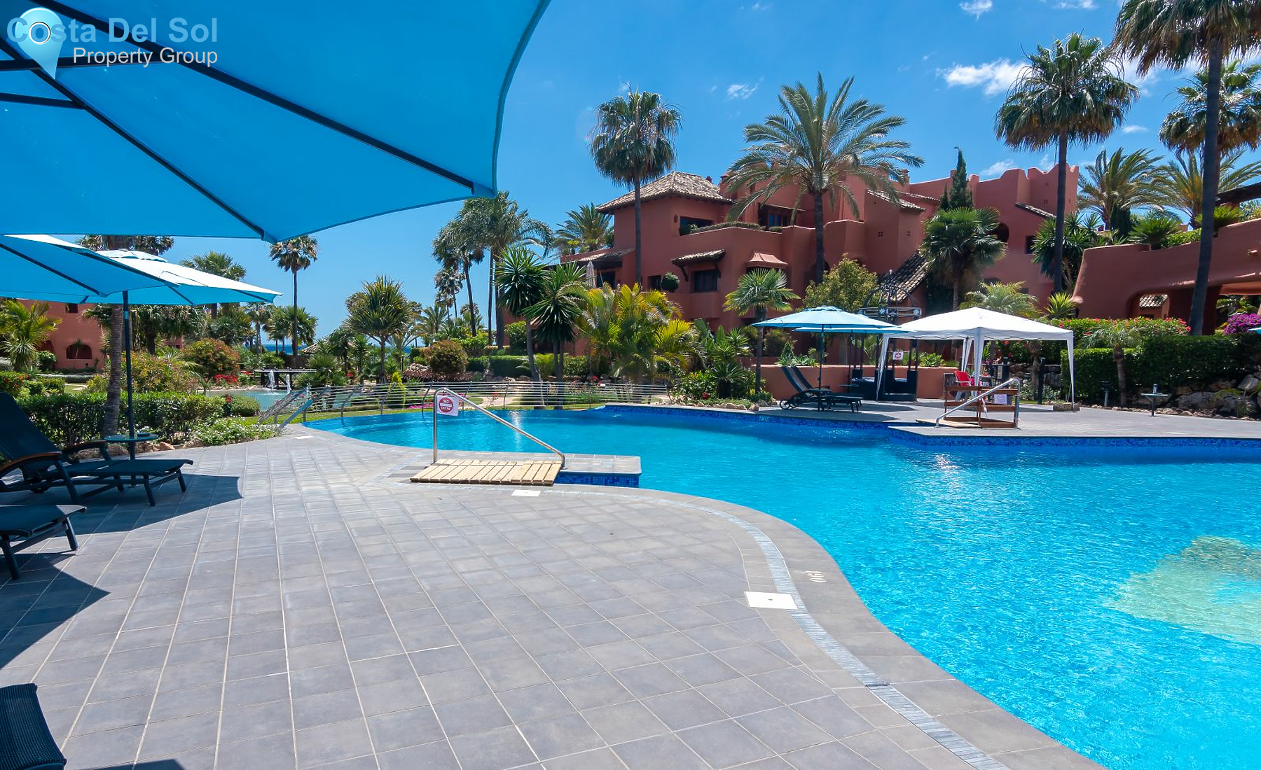 Ground Floor Apartment in Estepona-1156467