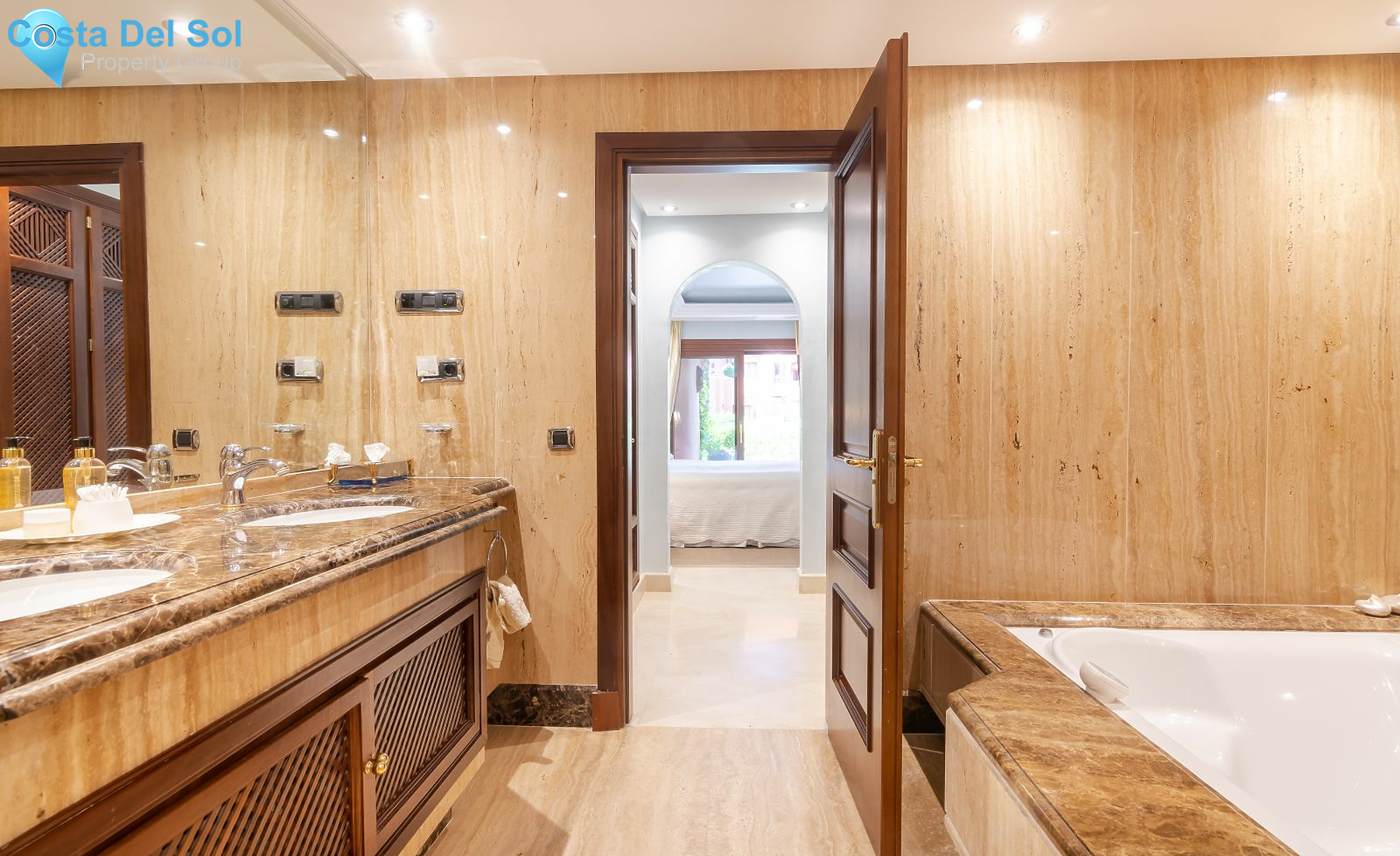 Ground Floor Apartment in Estepona-1156470