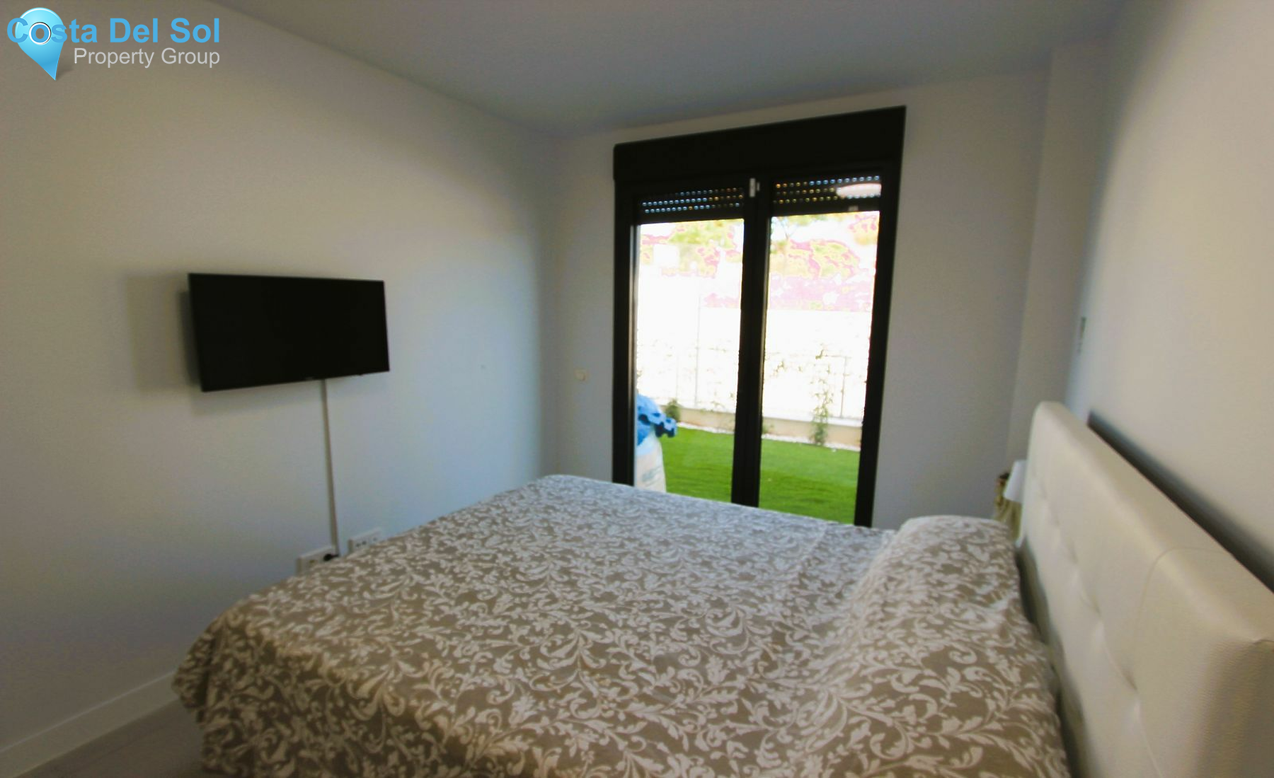 Ground Floor Apartment in Estepona-1168787