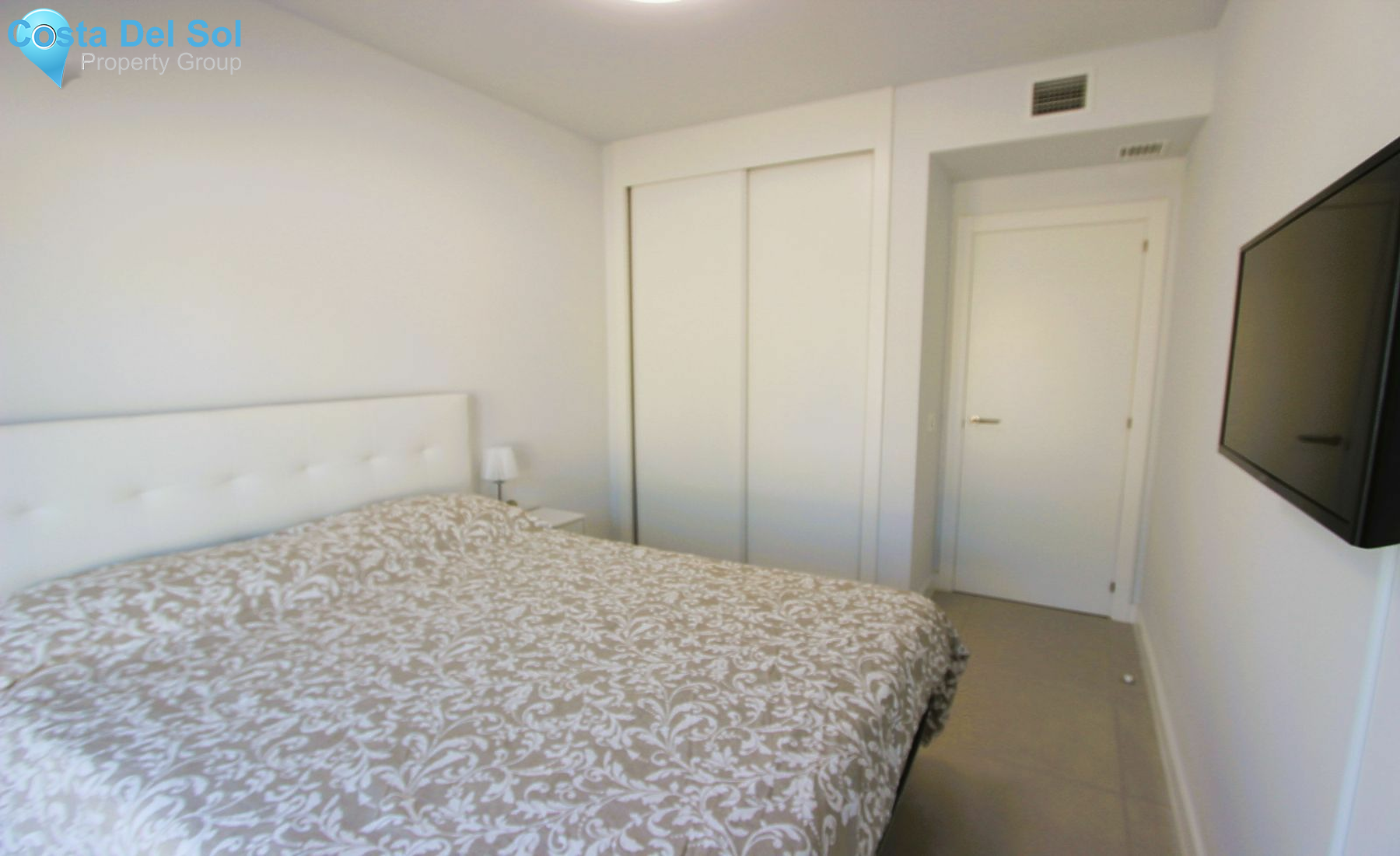 Ground Floor Apartment in Estepona-1168783