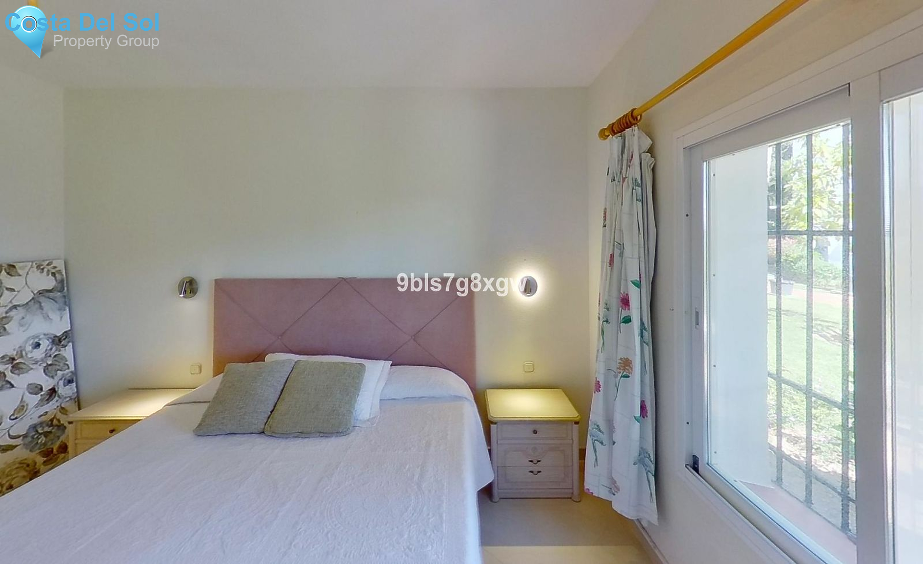 Ground Floor Apartment in Estepona-1207337