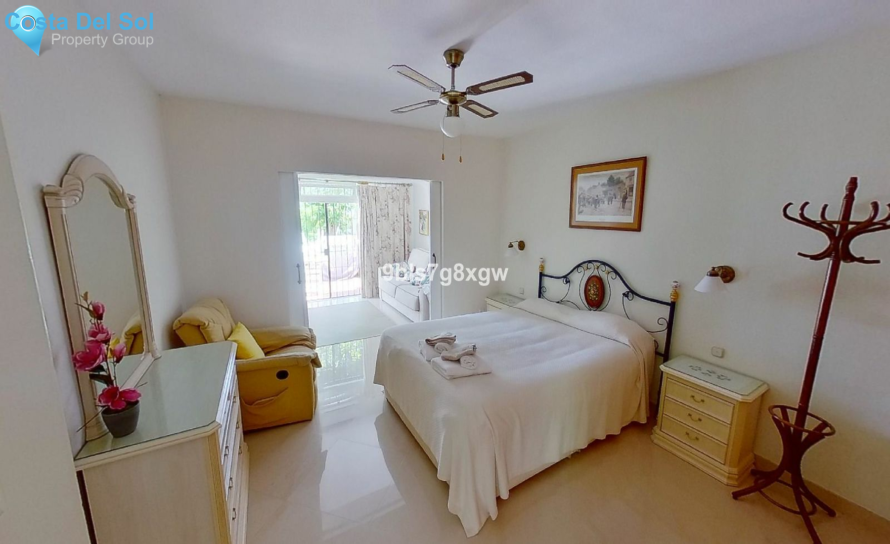 Ground Floor Apartment in Estepona-1207333