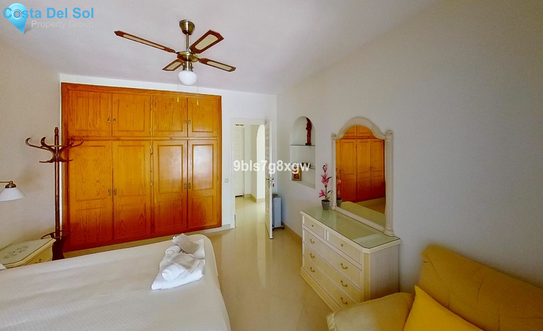 Ground Floor Apartment in Estepona-1207334