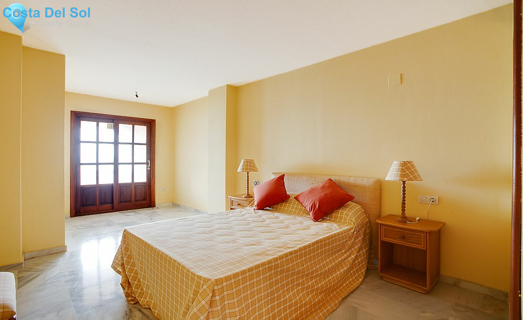Ground Floor Apartment in Estepona-1224062