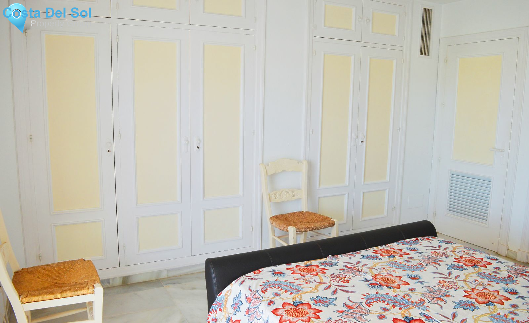 Ground Floor Apartment in Estepona-1387045
