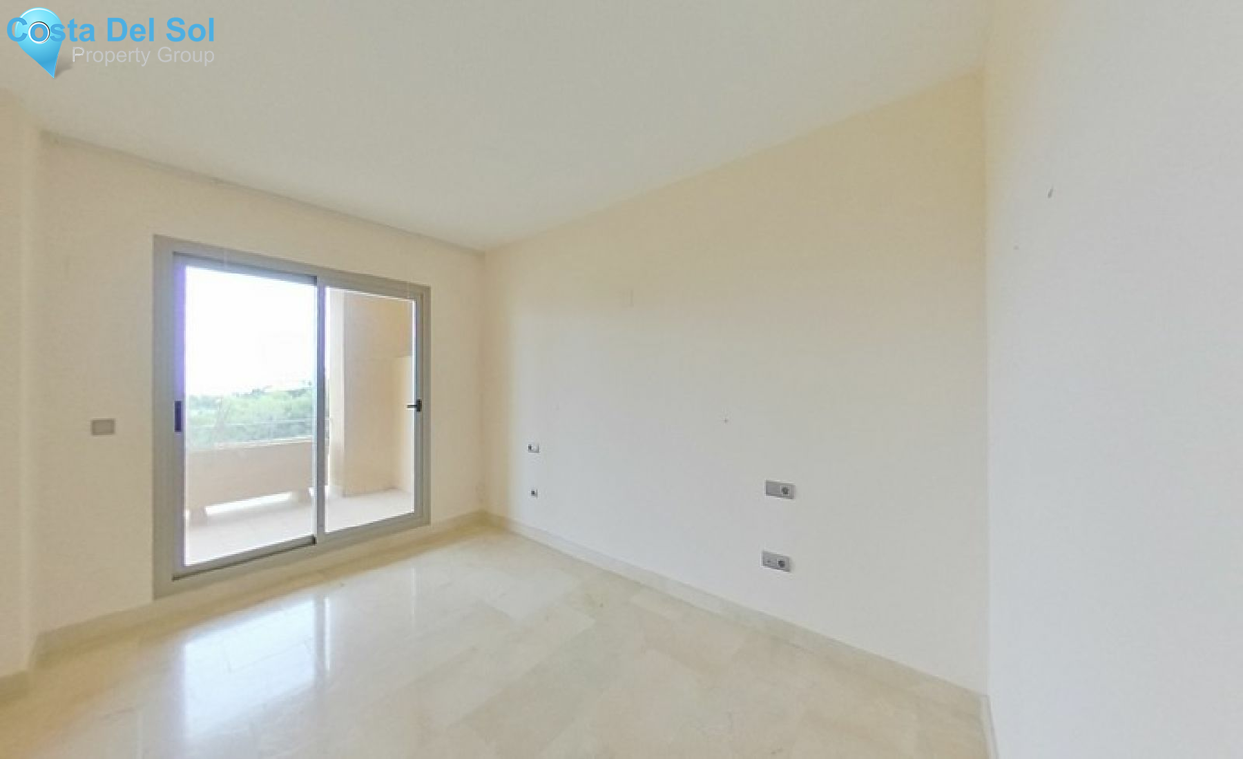 Ground Floor Apartment in Estepona-1392797