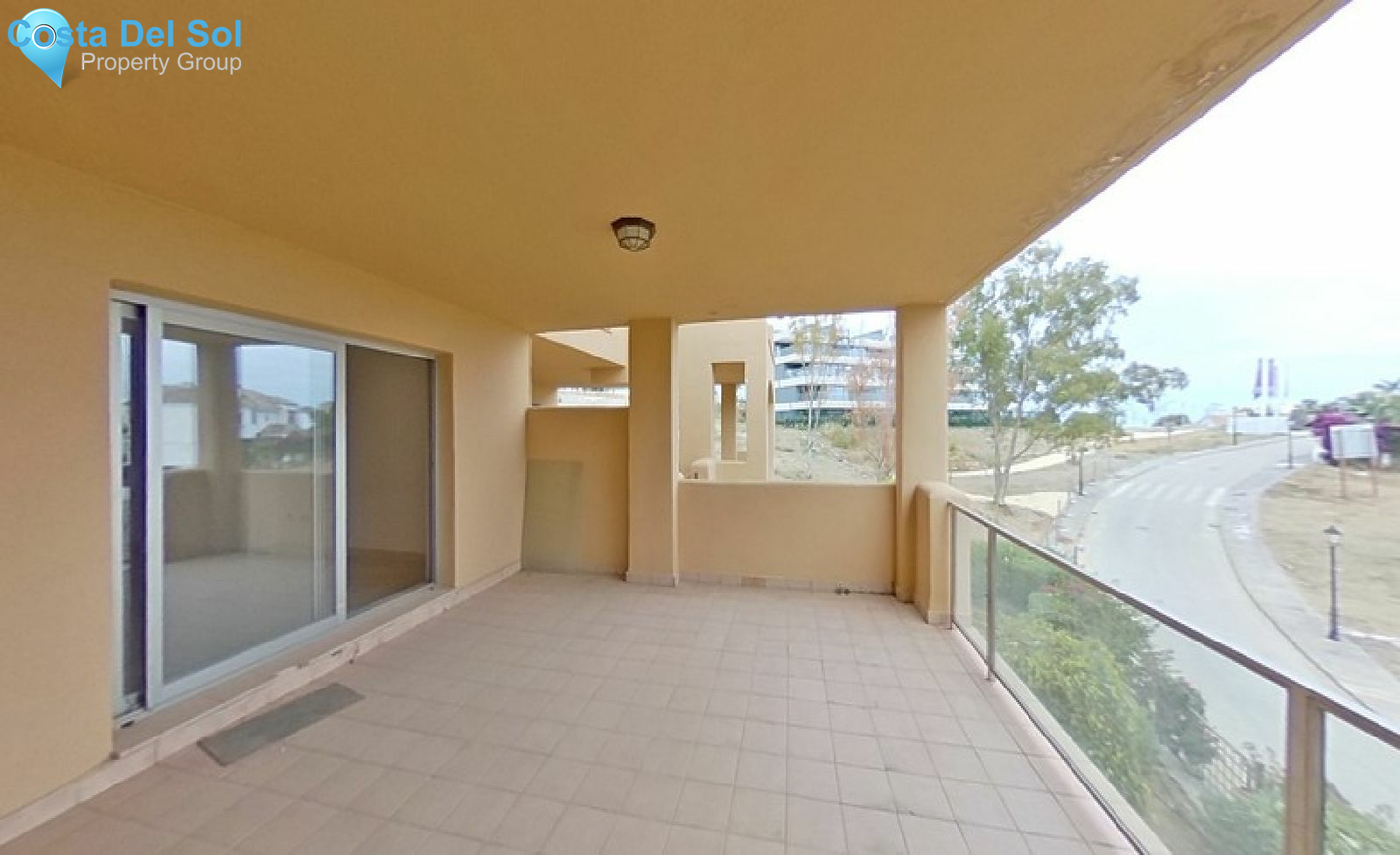 Ground Floor Apartment in Estepona-1392800