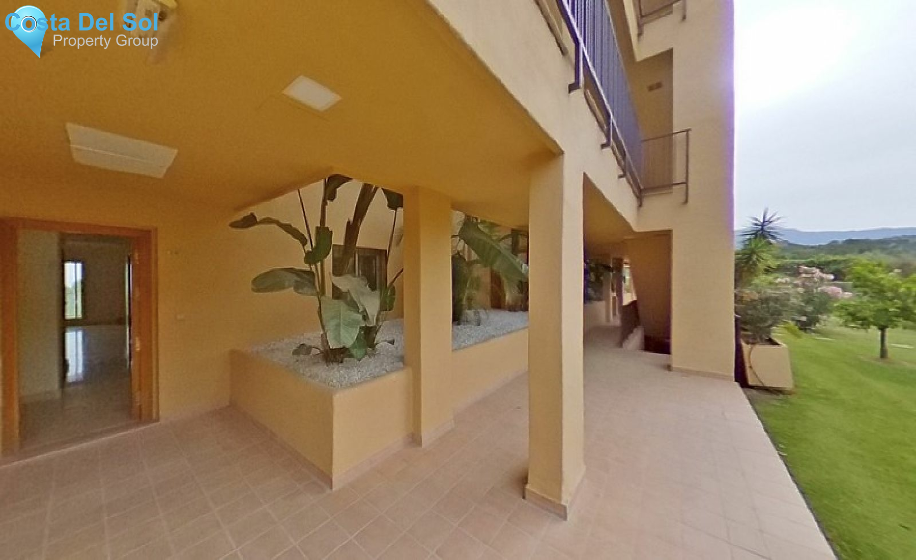 Ground Floor Apartment in Estepona-1392803
