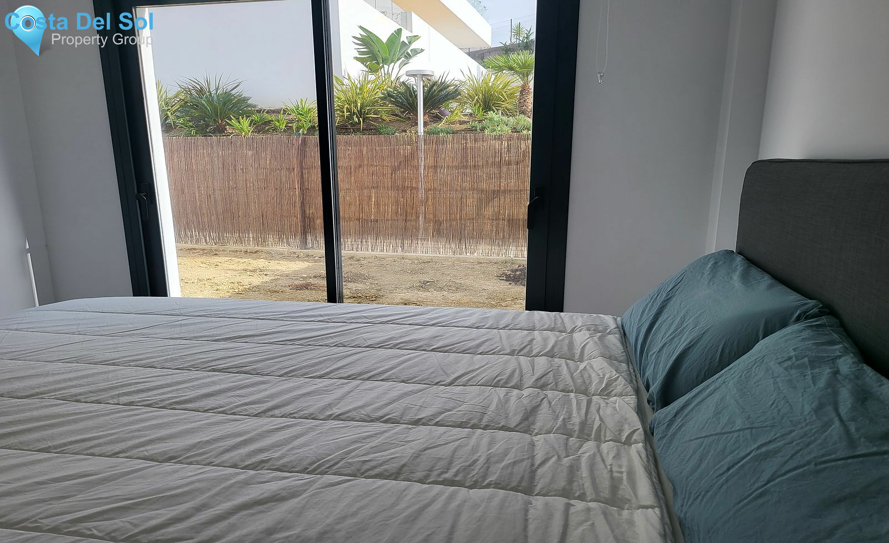 Ground Floor Apartment in Estepona-1418455