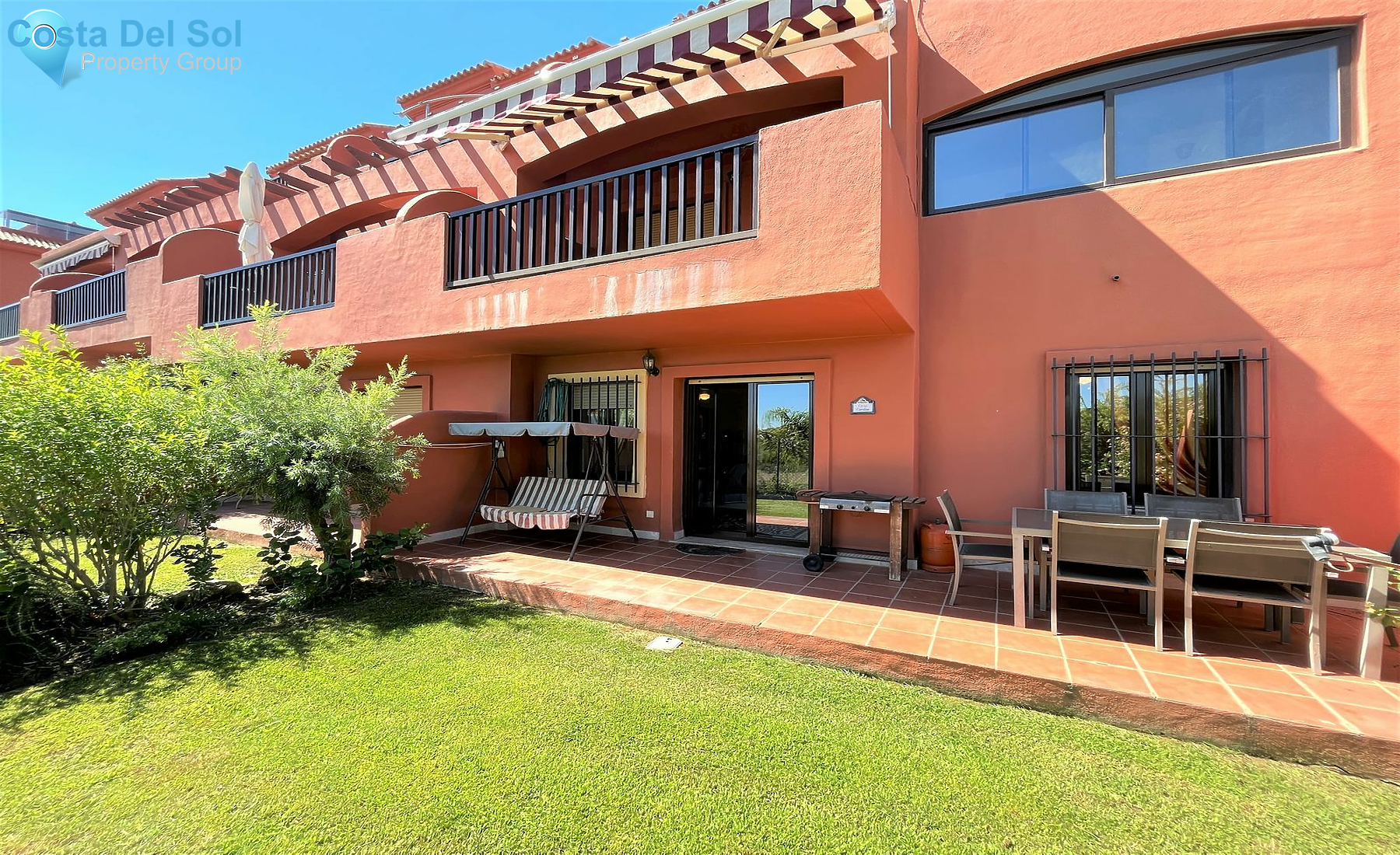 Ground Floor Apartment in Estepona-1419953