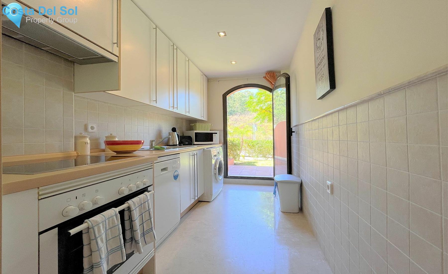 Ground Floor Apartment in Estepona-1419944