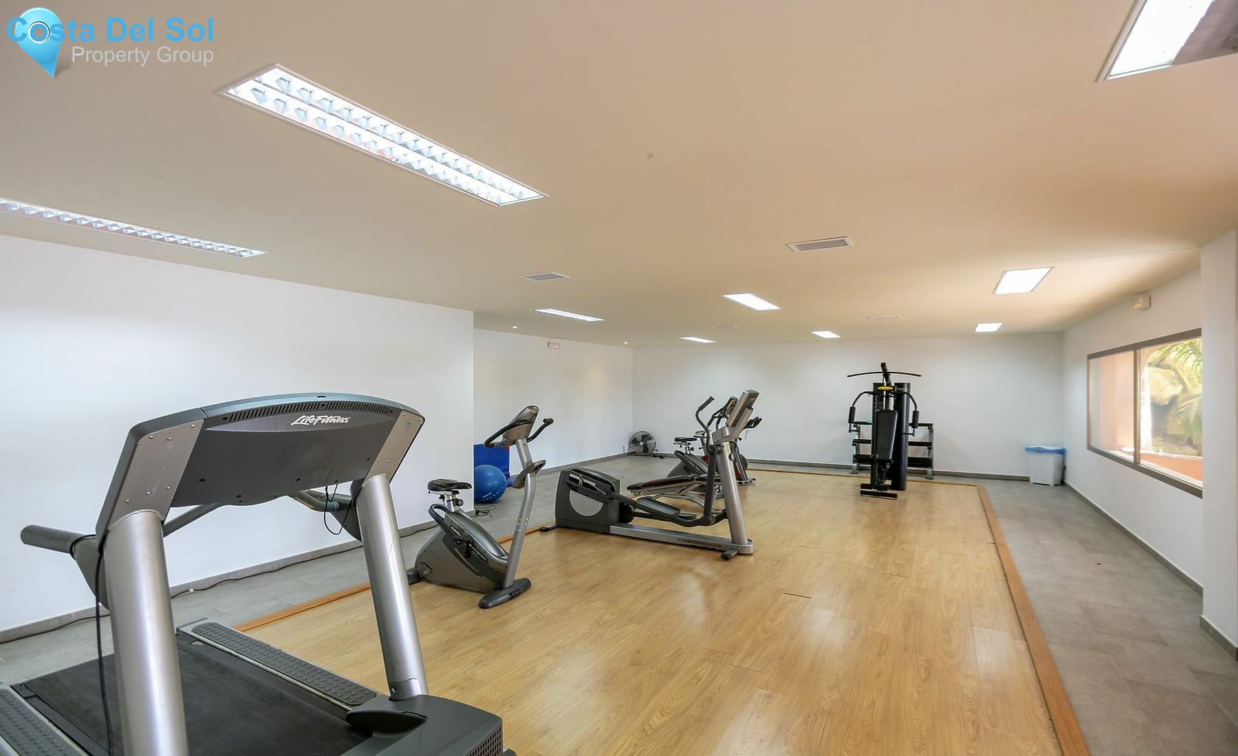 Ground Floor Apartment in Estepona-1425359