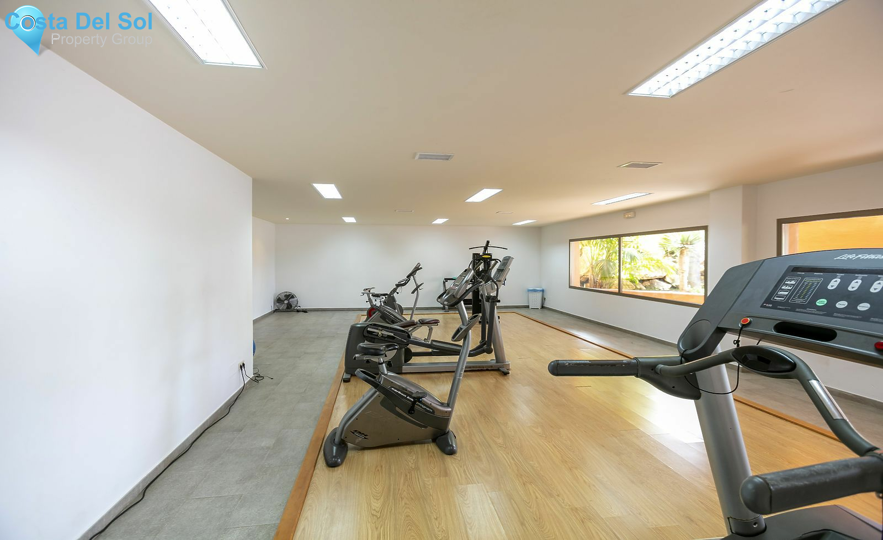 Ground Floor Apartment in Estepona-1425351