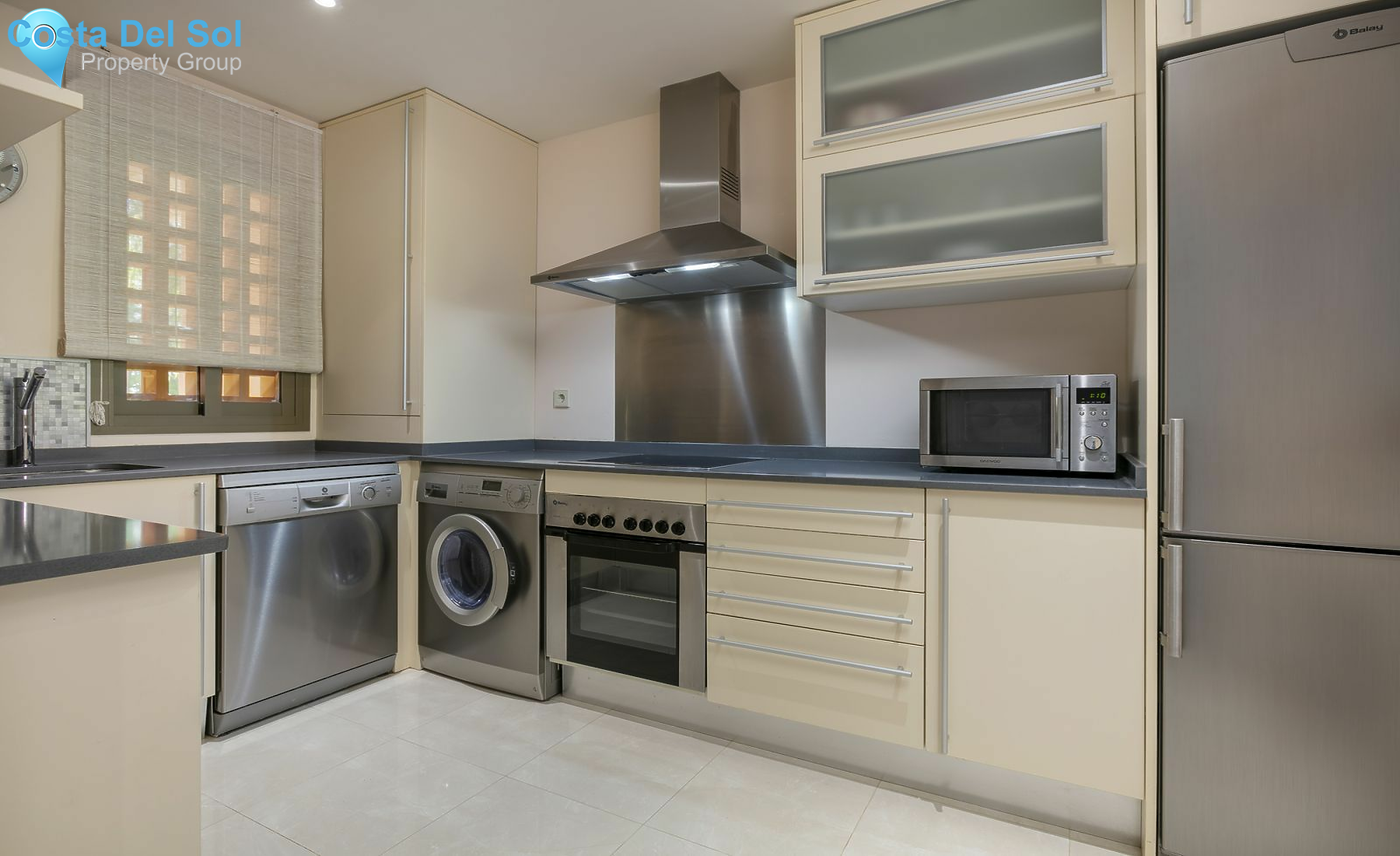 Ground Floor Apartment in Estepona-1425352