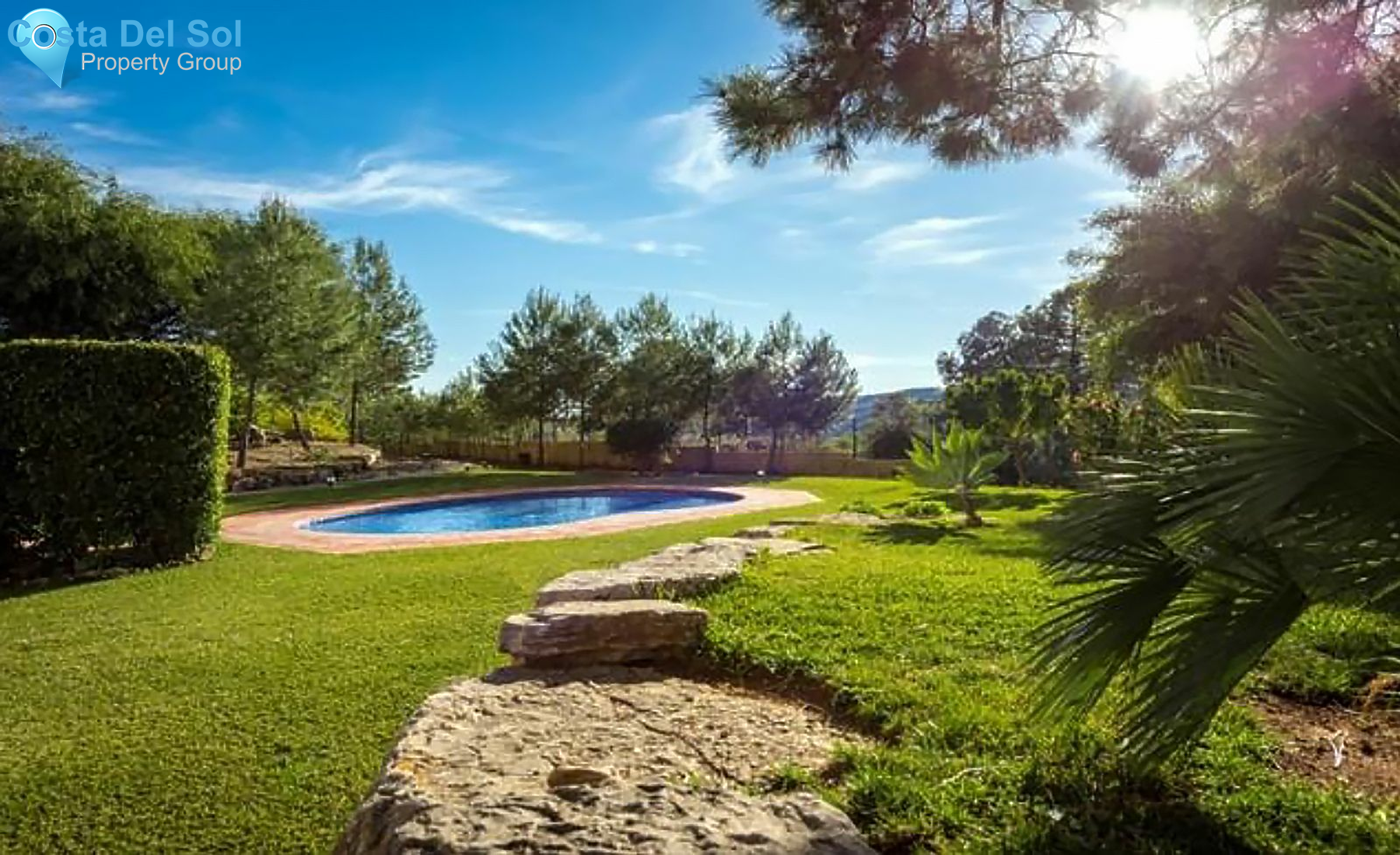 Ground Floor Apartment in Estepona-1449575