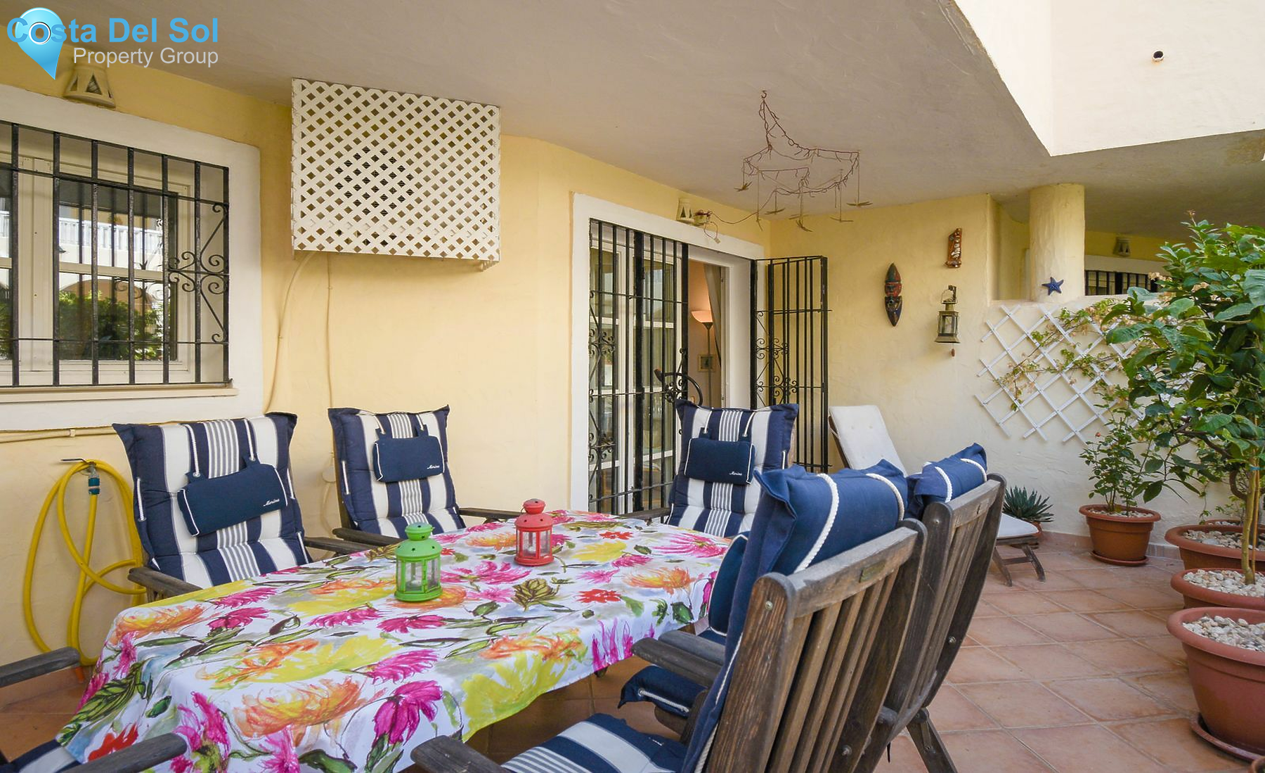 Ground Floor Apartment in Estepona-1480587