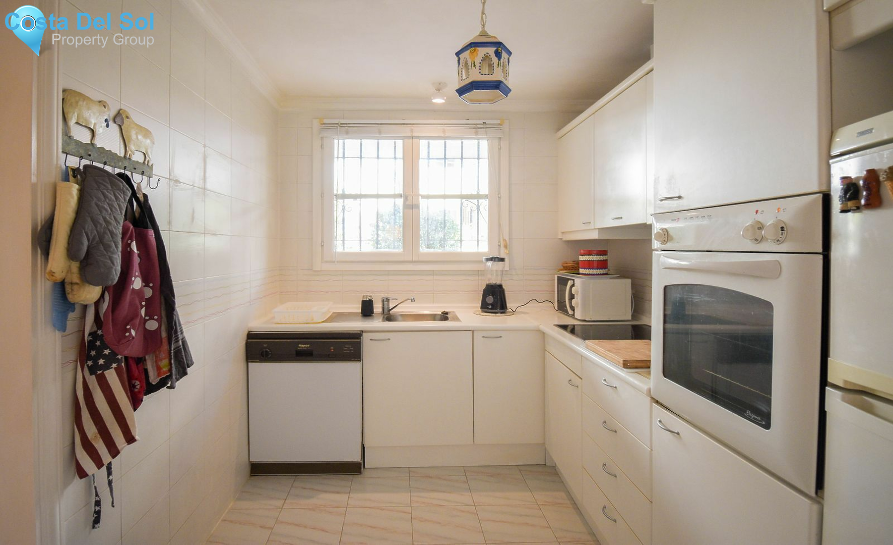 Ground Floor Apartment in Estepona-1480579