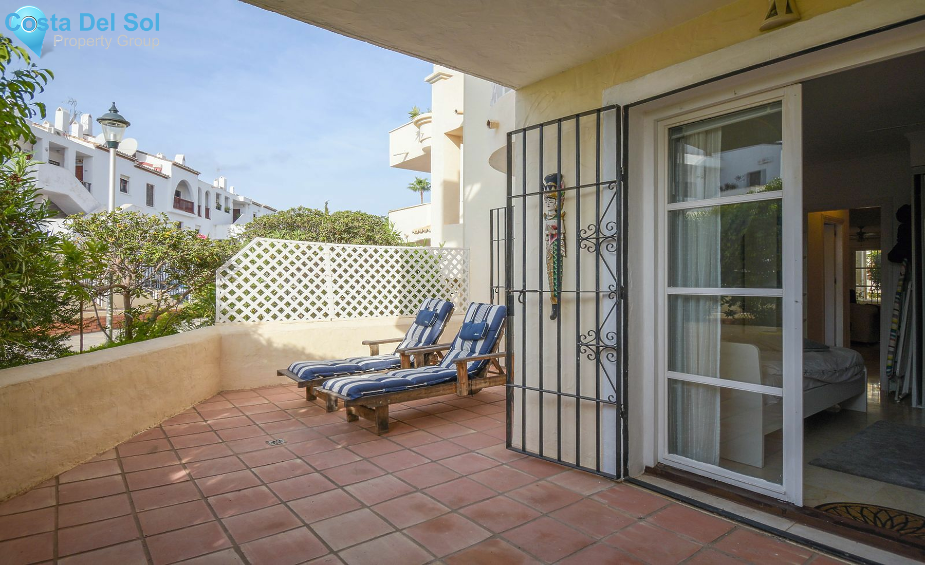 Ground Floor Apartment in Estepona-1480584