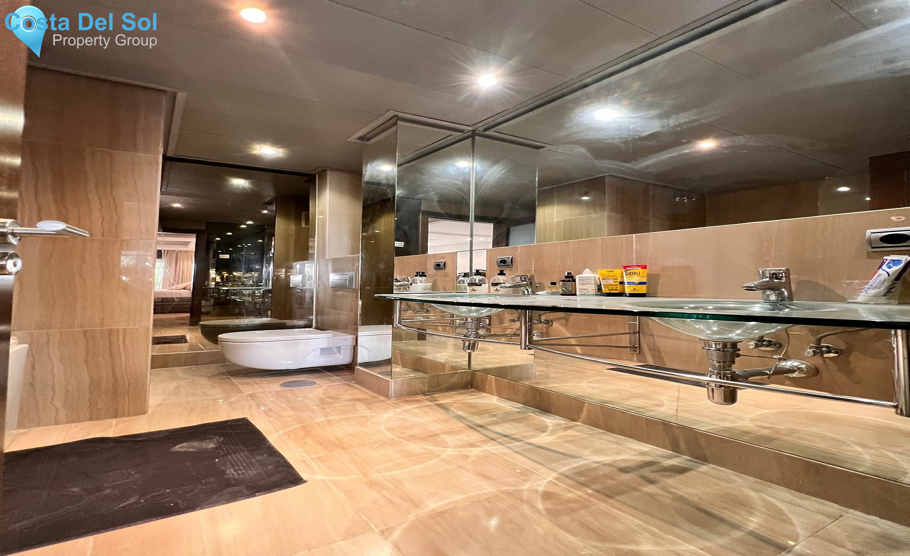 Ground Floor Apartment in Estepona-1483543