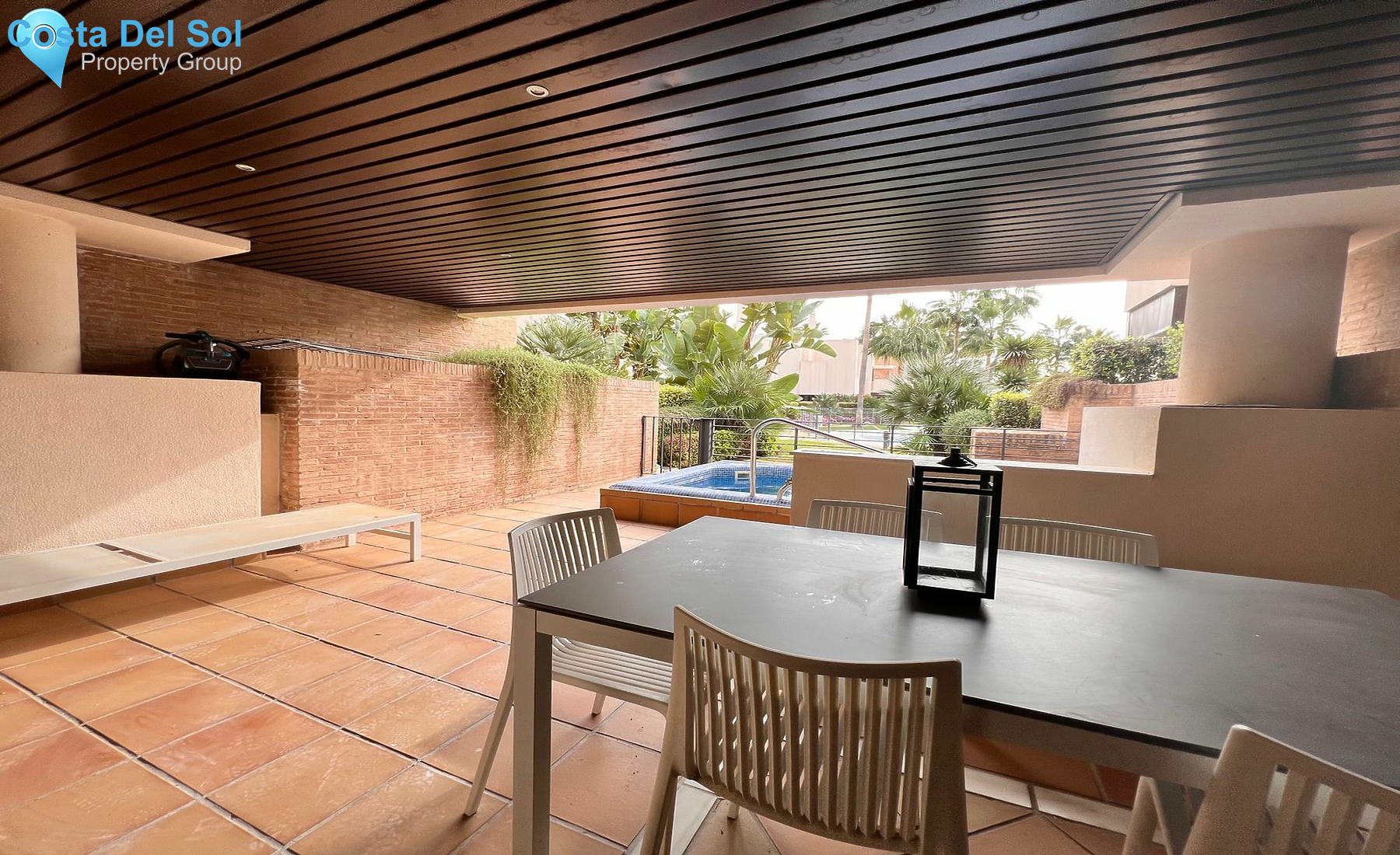 Ground Floor Apartment in Estepona-1483545