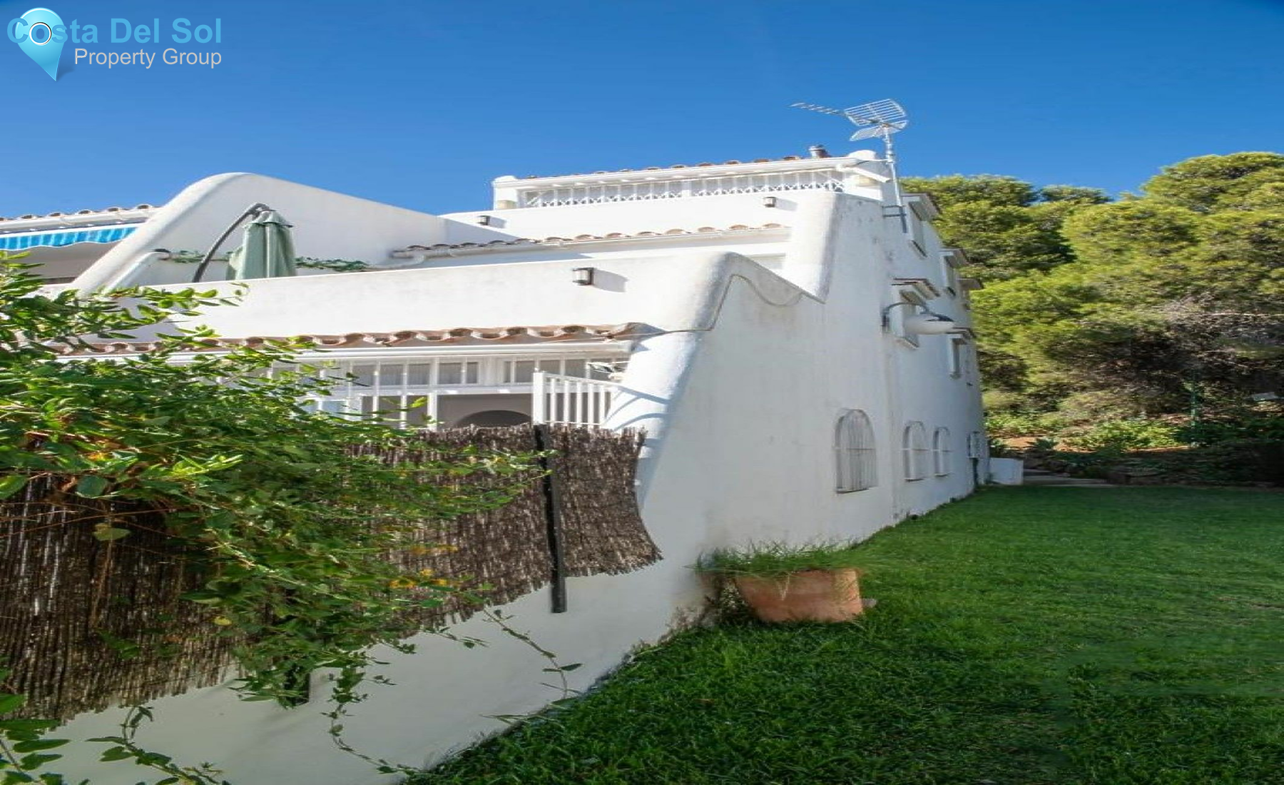 Ground Floor Apartment in Estepona-1483813