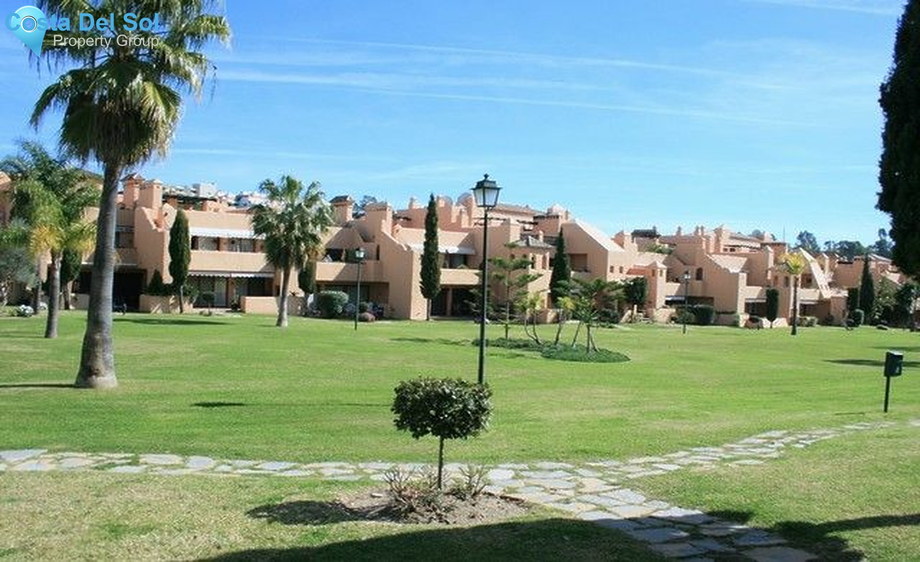 Ground Floor Apartment in Estepona-1519019