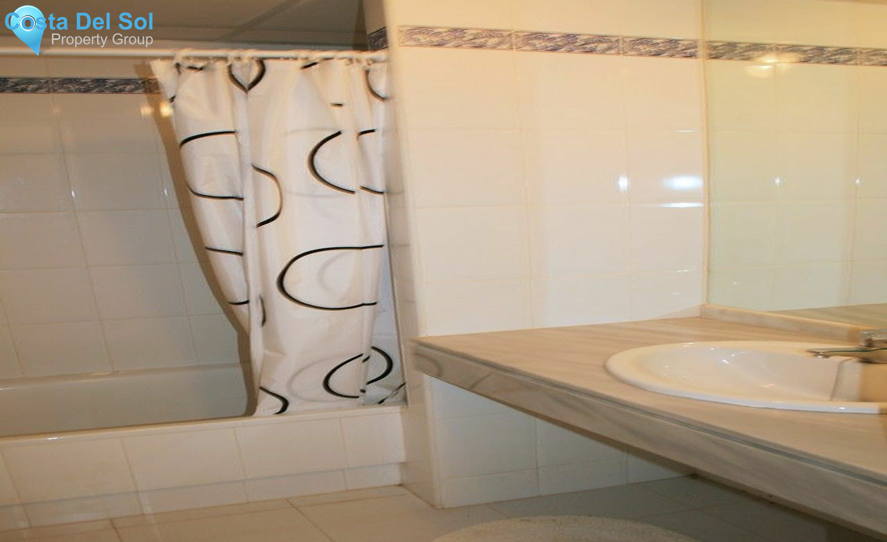 Ground Floor Apartment in Estepona-1519025