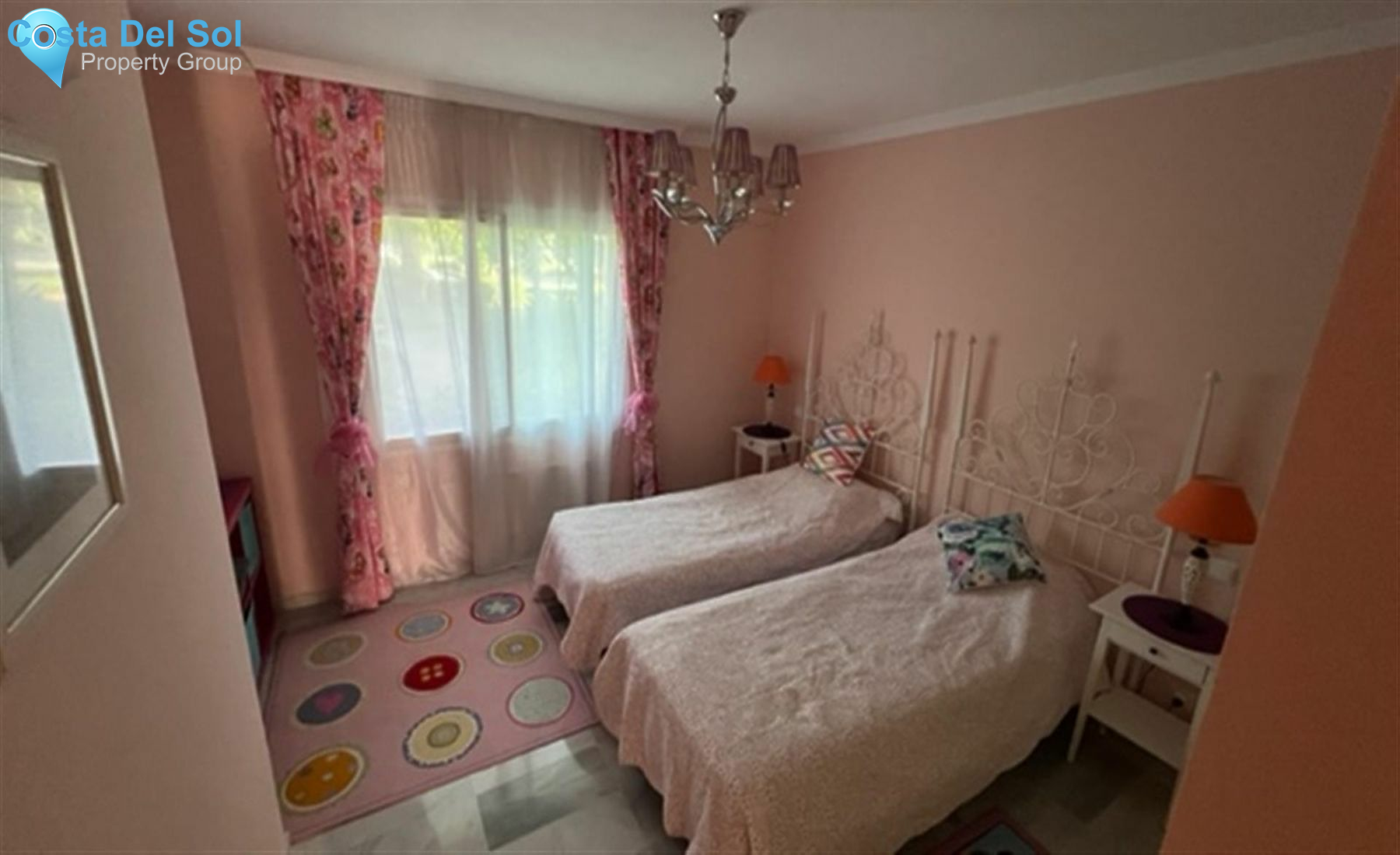 Ground Floor Apartment in Estepona-1530405