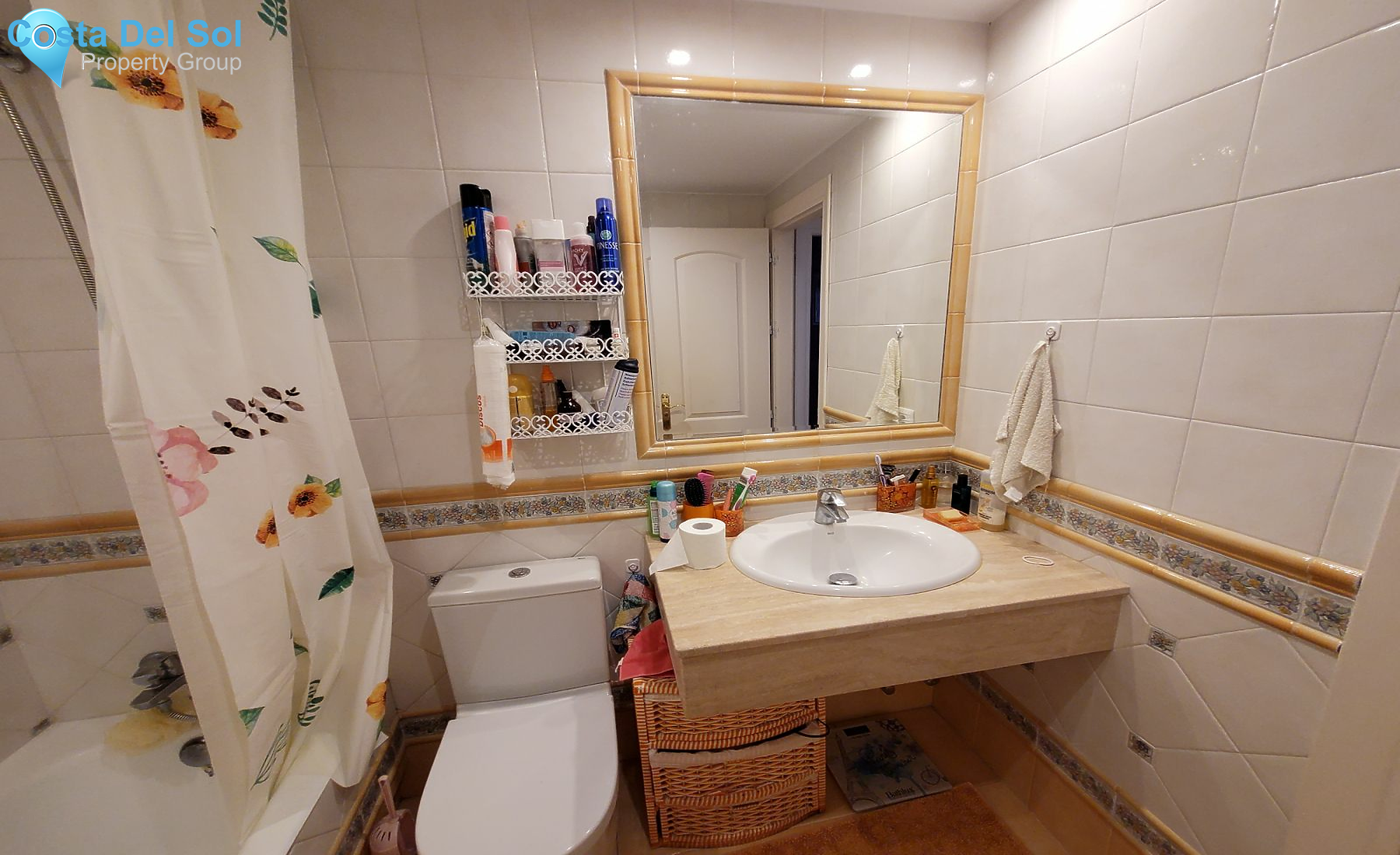 Ground Floor Apartment in Estepona-1530407
