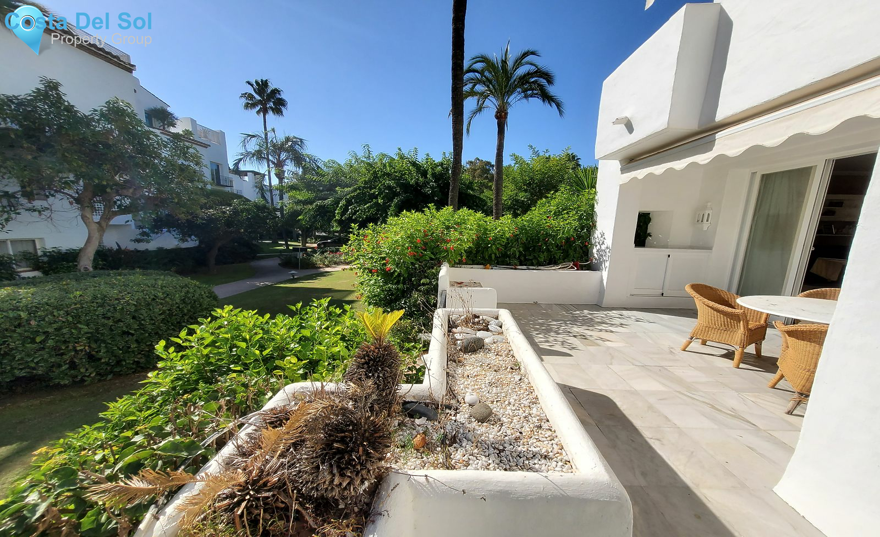 Ground Floor Apartment in Estepona-1530413